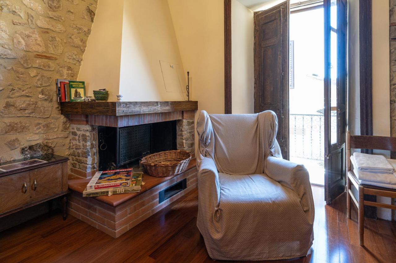 Willa Casa Della Nonna Caltavuturo Zewnętrze zdjęcie
